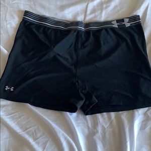 Under Armour spandex shorts size XL